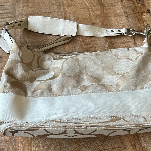 COACH Signature Creme Beige Stripe Bag Hobo Shoulder Handbag - Picture 6 of 6